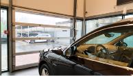 What makes the door so special is that panels do not have vertical dividers, providing a wide panoramic view.